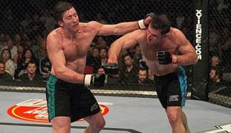 Stephan Bonnar (left) and Forrest Griffin (right) stole the show during the live finale of the "Ultimate Fighter".
