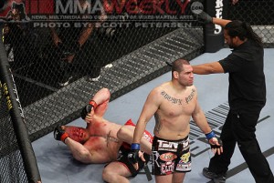 Brock Lesnar vs Cain Velasquez